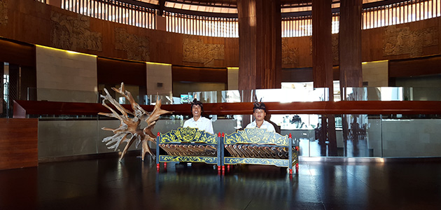 n�42 - Lobby - balinese music player